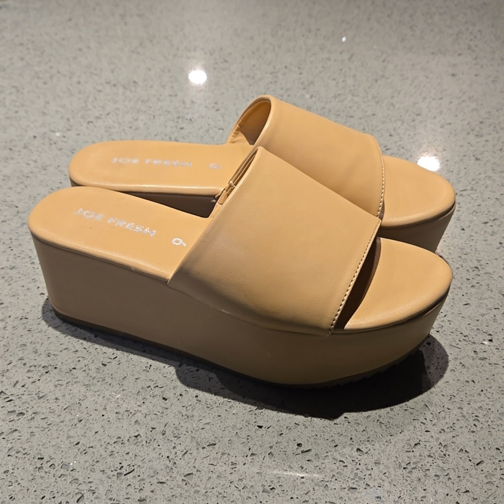 Platform sandals
